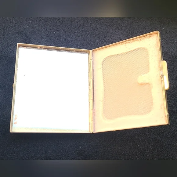 Saks Fifth Ave jeweled jadeite vintage brass compact - Picture 3 of 3